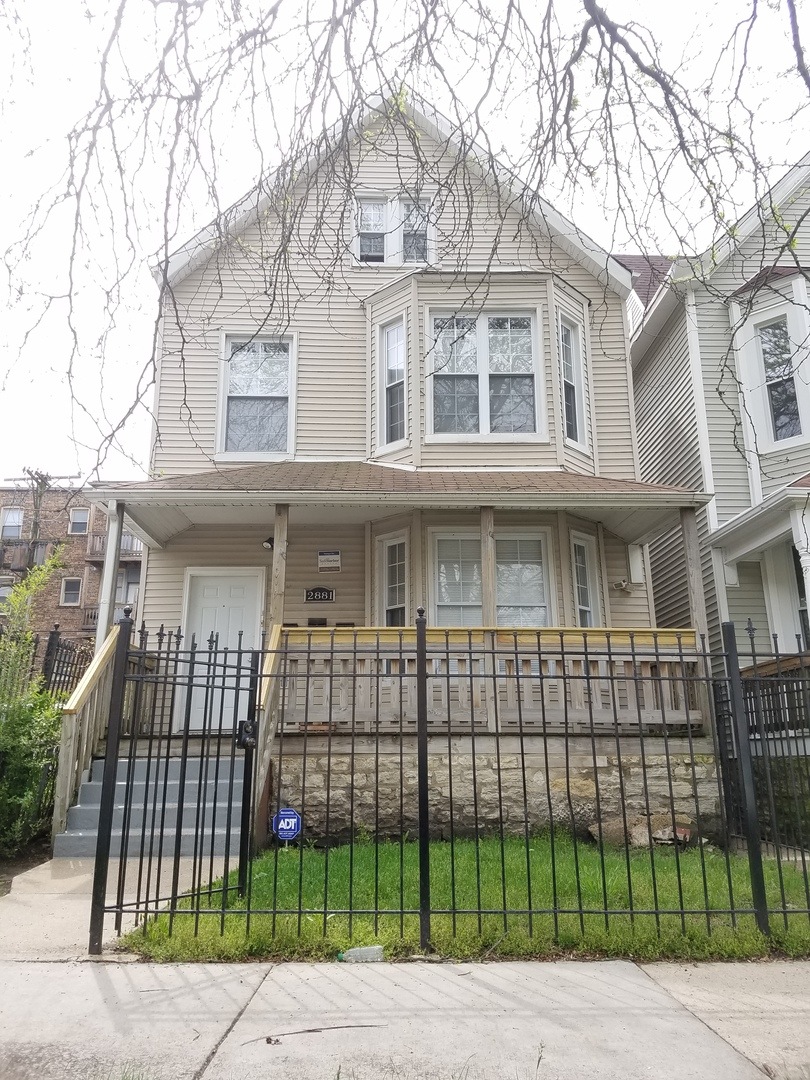 2881 E 77th St unit 1, Chicago, IL 60649 - photo 1