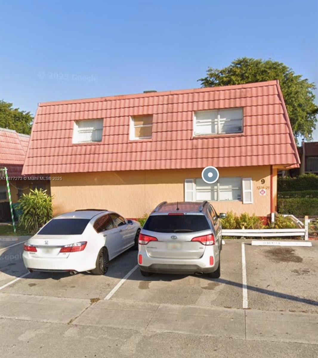 5221 NW 27th St unit 9C, Lauderhill, FL 33313 - photo 1