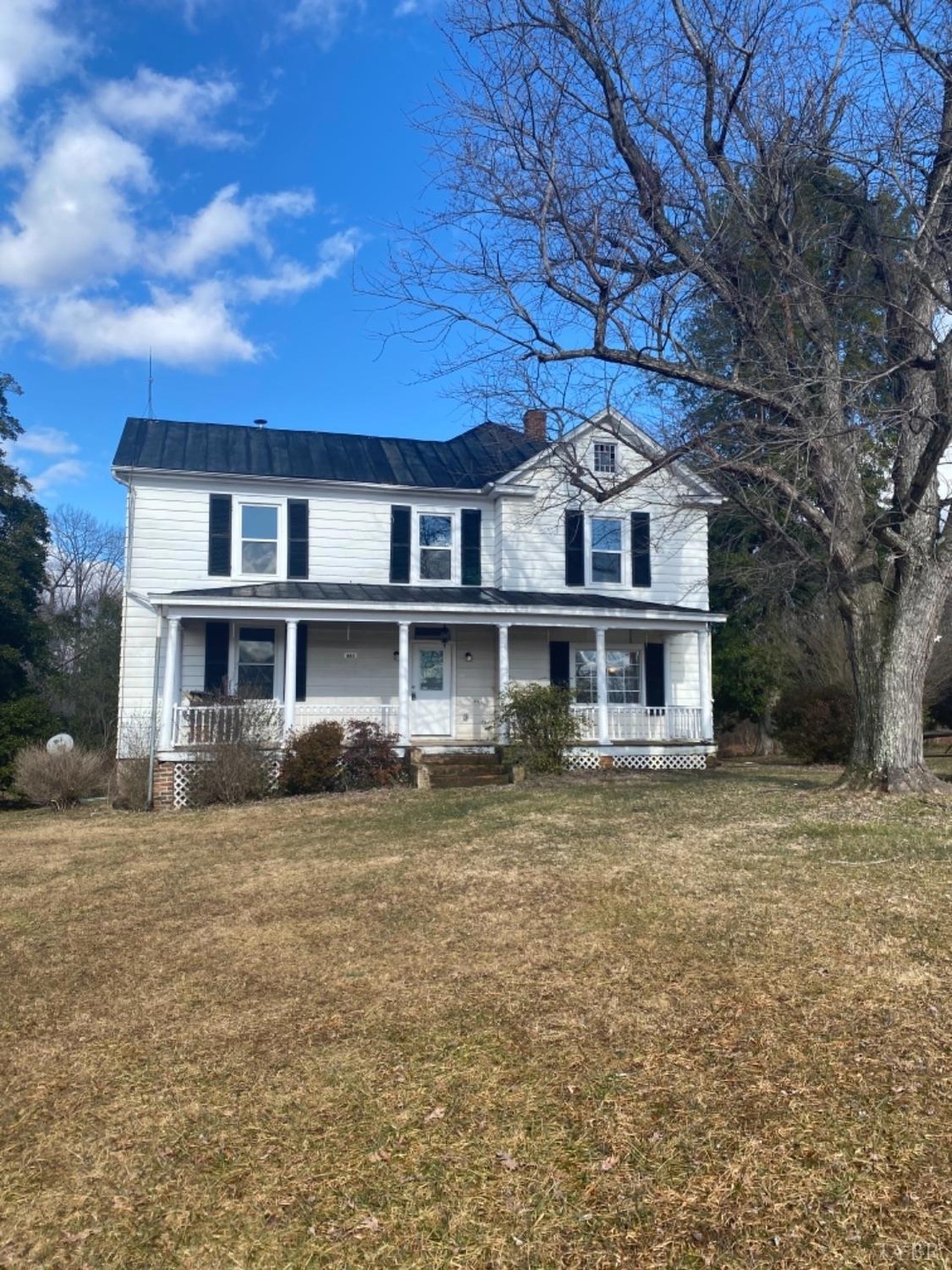 Circa 1916 Farmhouse on 2.16 acres