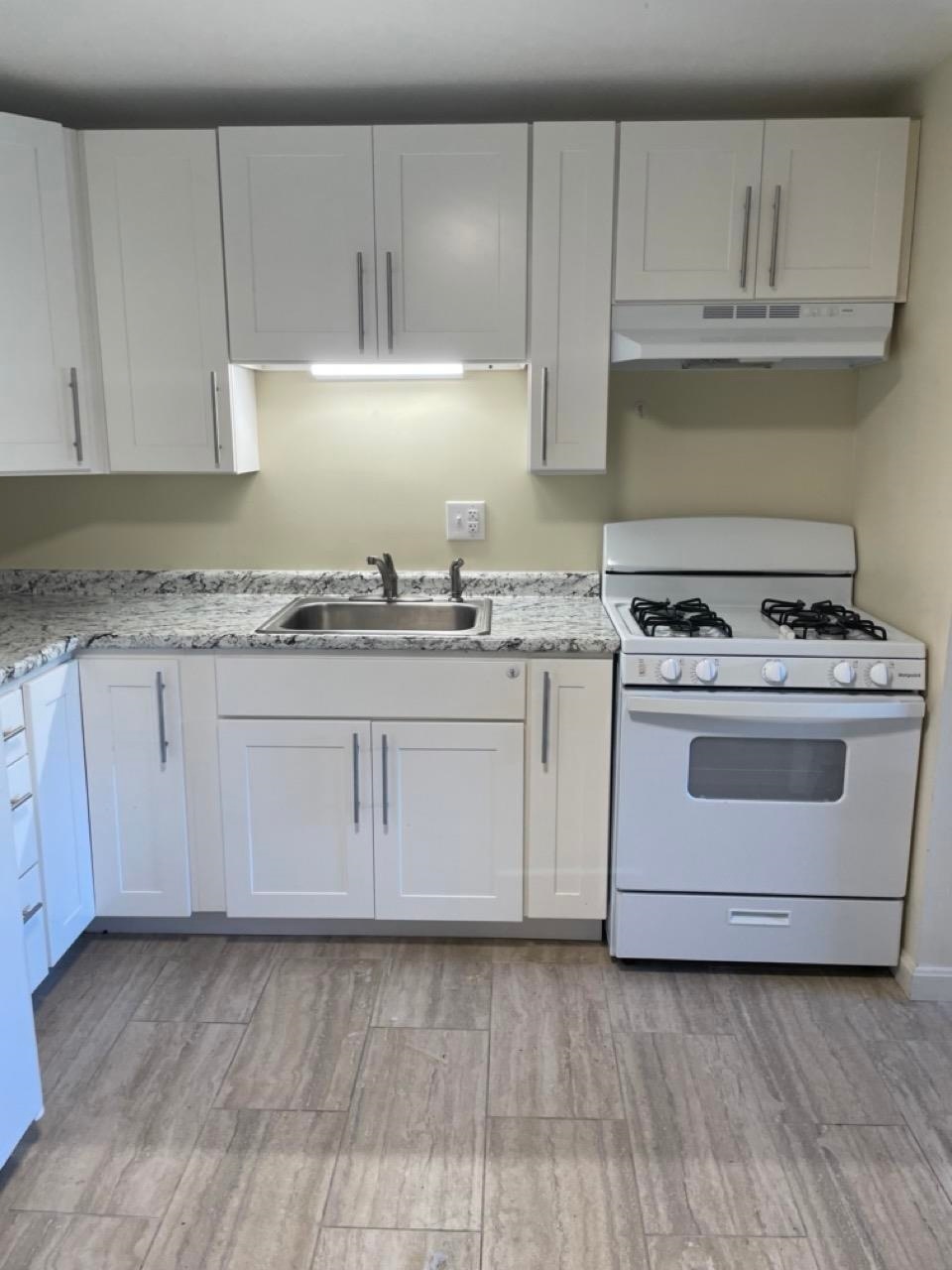 81 Fisherville Rd unit 11, Concord, NH 03303 - photo 1