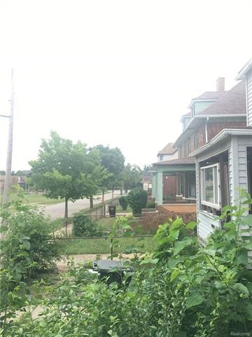 View towards Jefferson avenue and Pewabic Pottery 