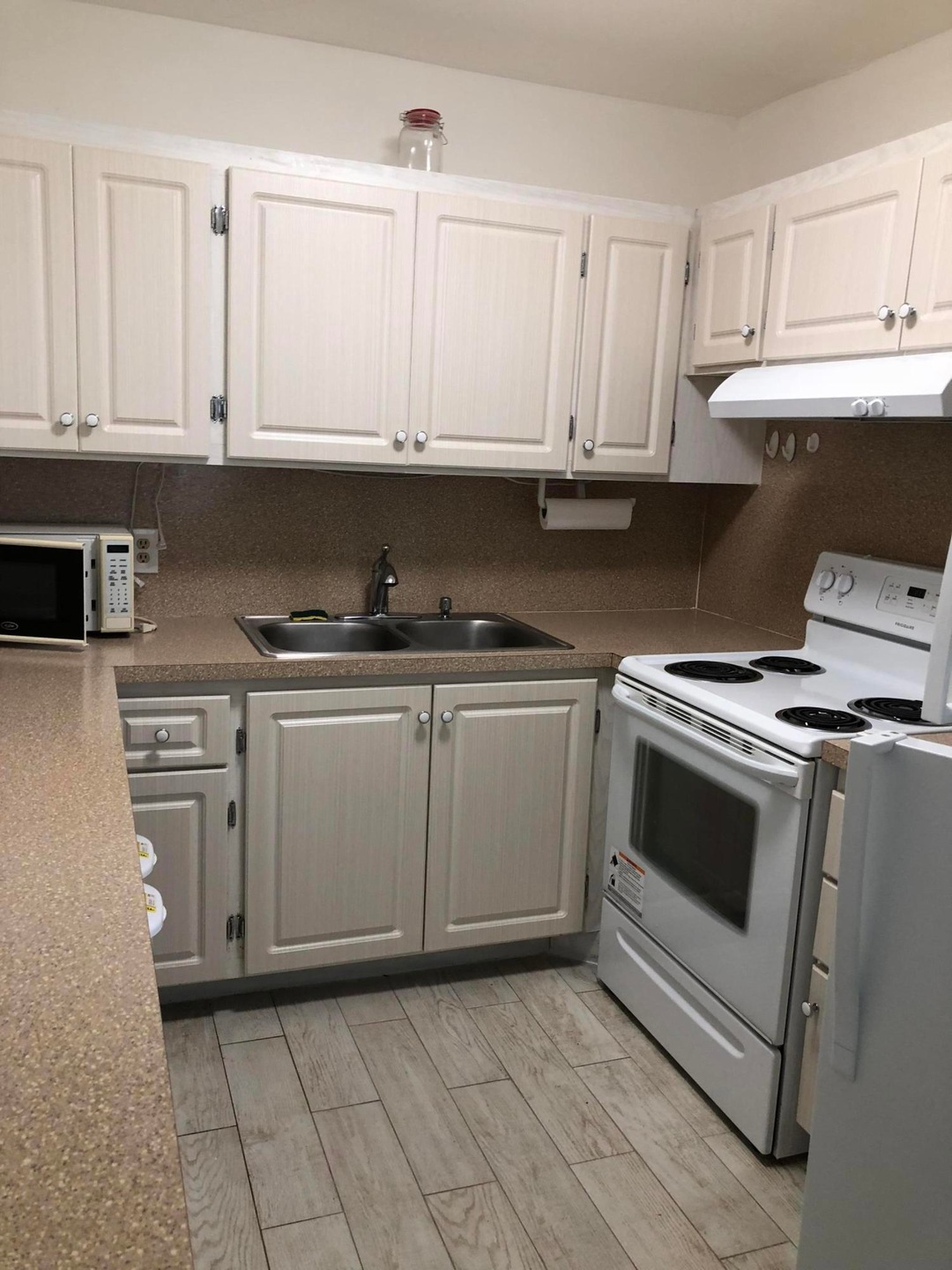 235 Sheffield J, West Palm Beach, FL 33417 - photo 1