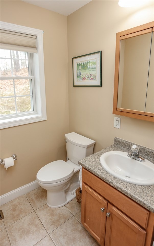 54 Jenna Way, Manchester, NH 03104 - photo 1