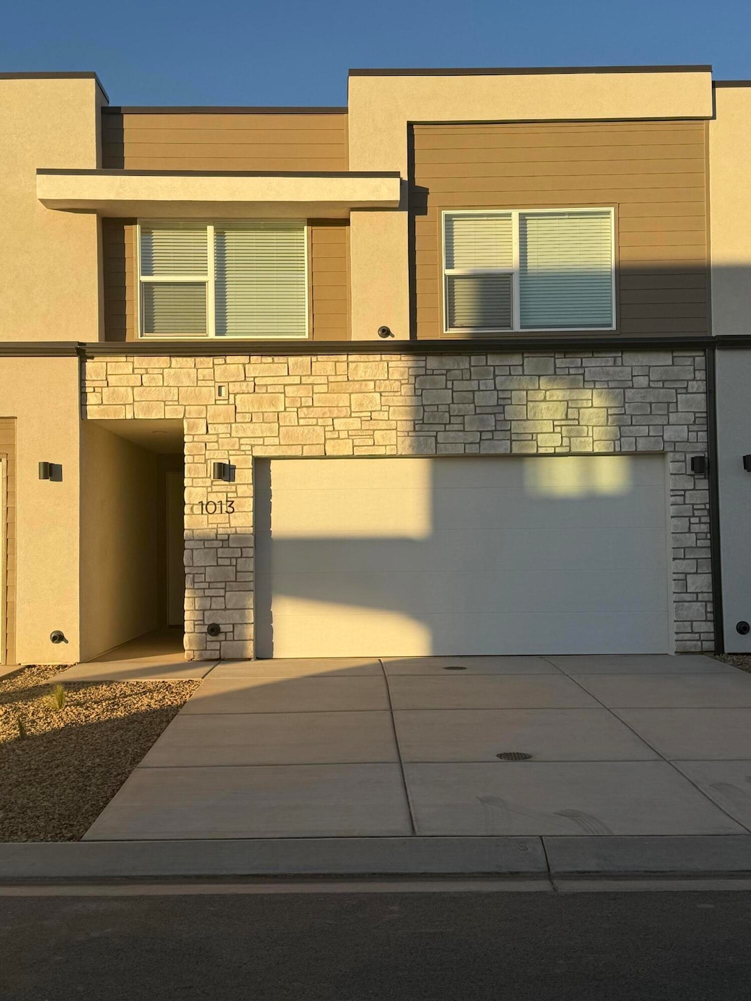 For Sale $384,990 • Co-Listing Agent