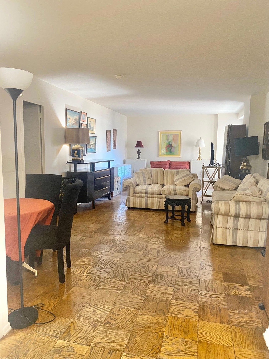 New York Towers unit 10-M, New York, NY 10010 - photo 1