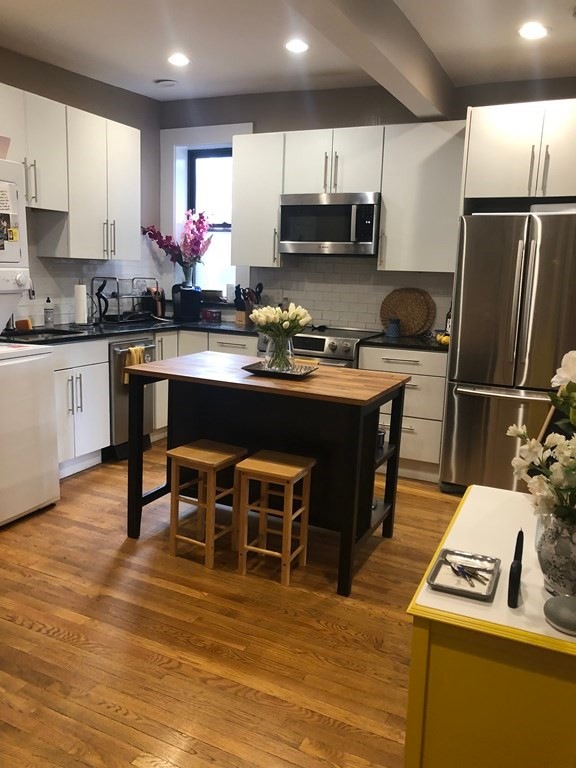 137 Peterborough St unit 20, Boston, MA 02215 - photo 1