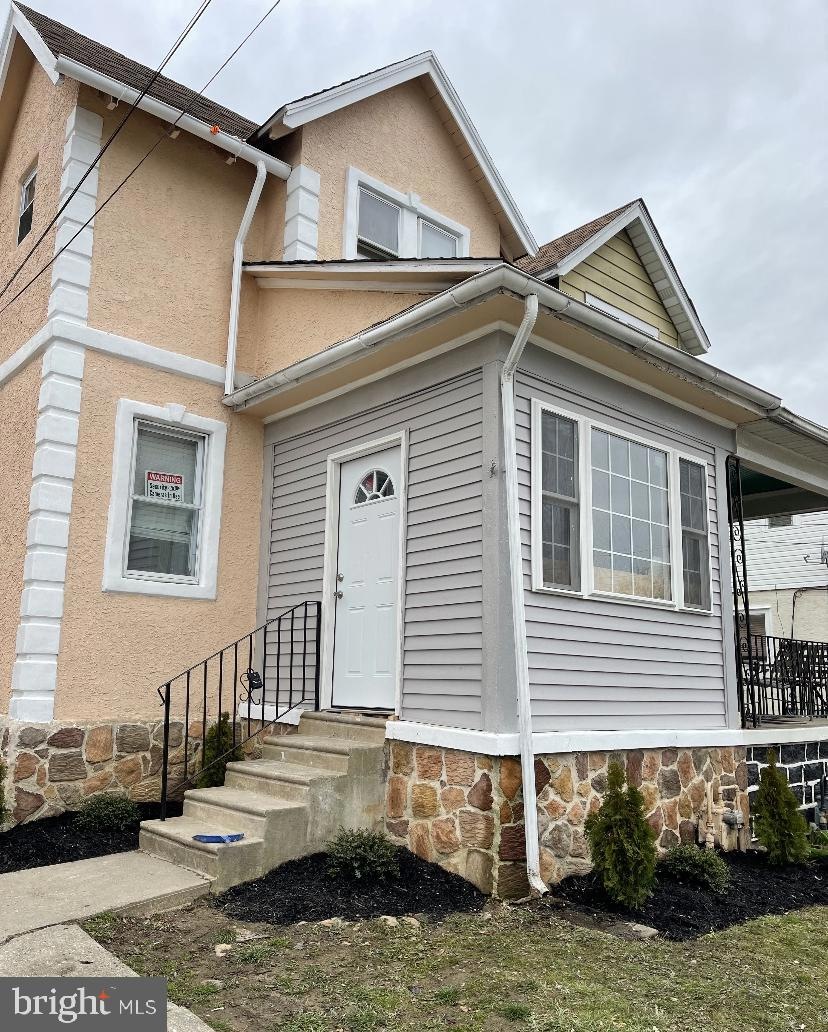 526 Cypress St, Lansdowne, PA 19050 - photo 1