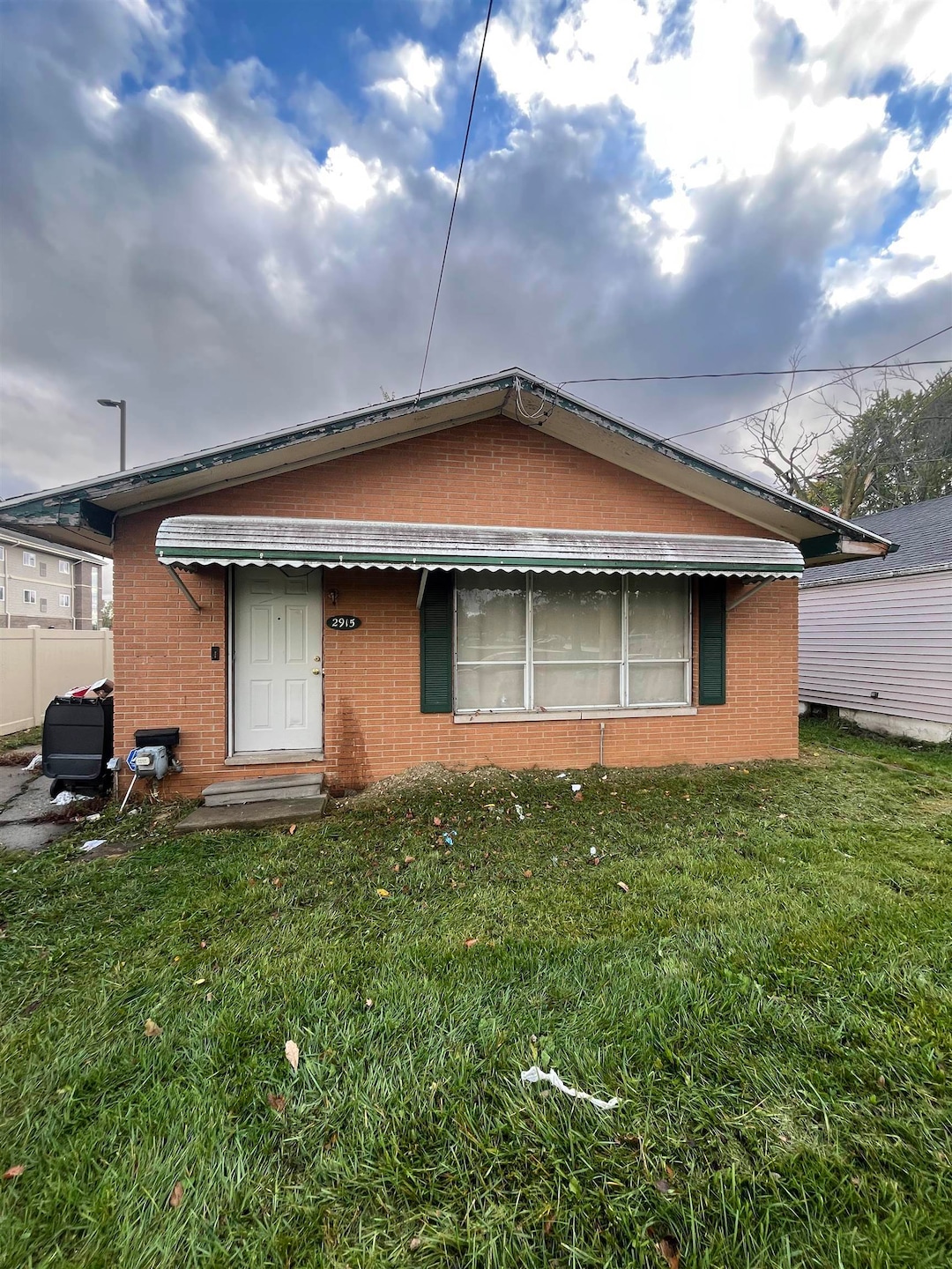 2915 Berkley St, Flint, MI 48504 - photo 1