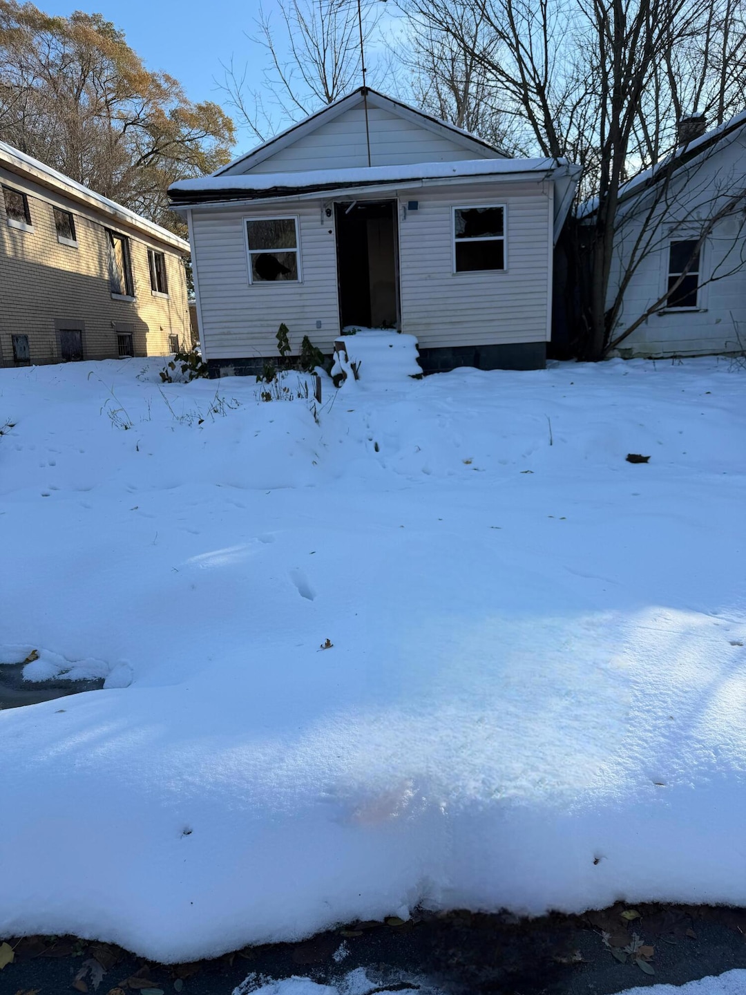 4549 Pennsylvania St, Gary, IN 46409 - photo 1