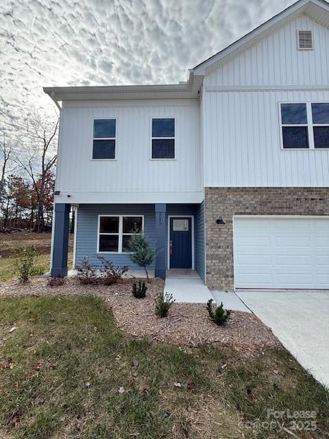 8040 Joy Crossing Ln, Charlotte, NC 28214 - photo 1