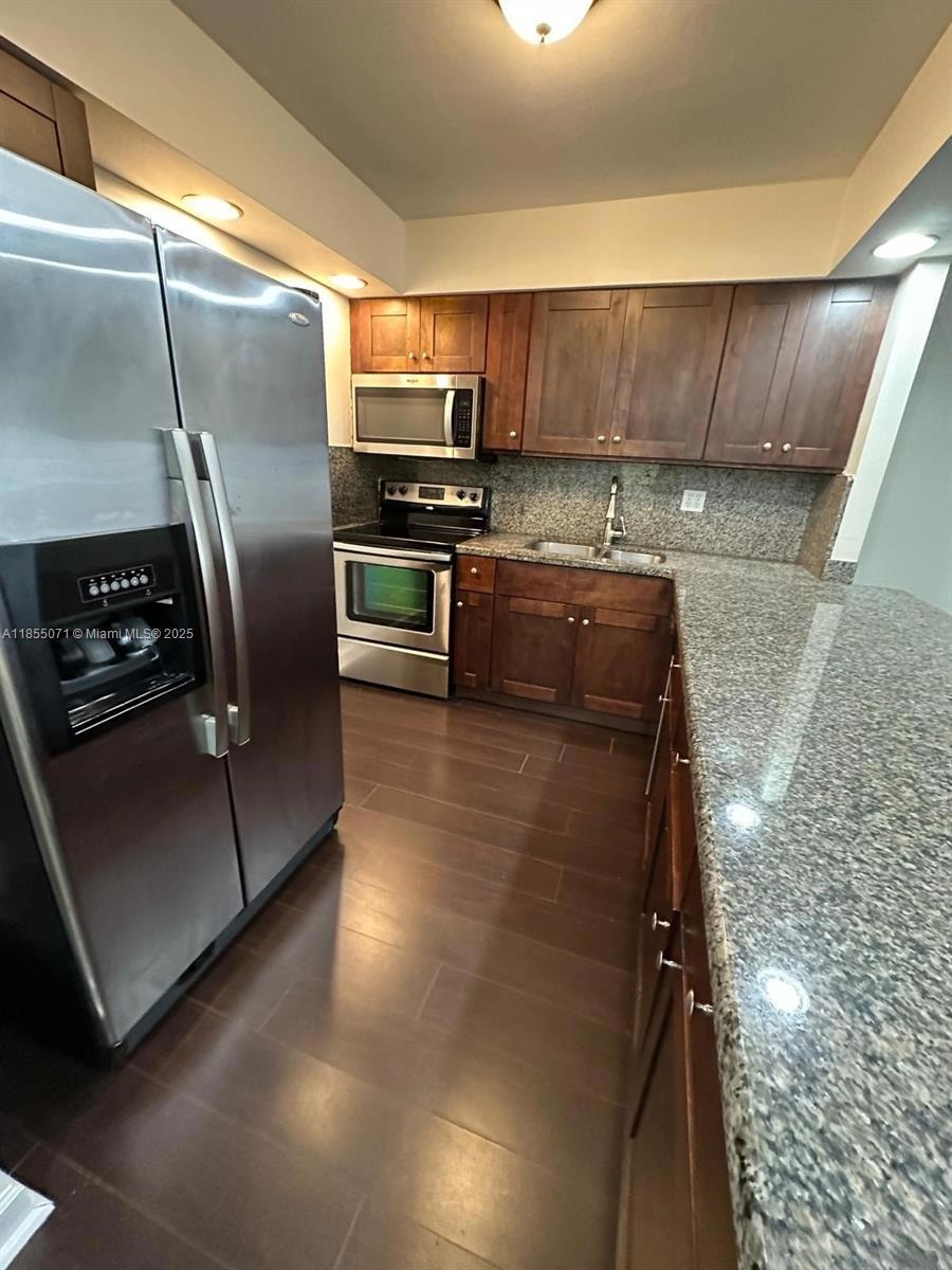 For Rent $2,100/month
