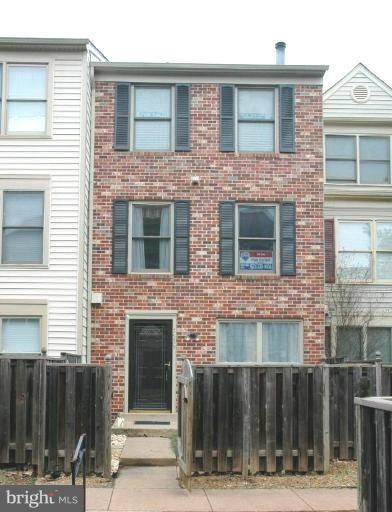 7555 Belle Grae Dr unit 15-7, Manassas, VA 20109 - photo 1