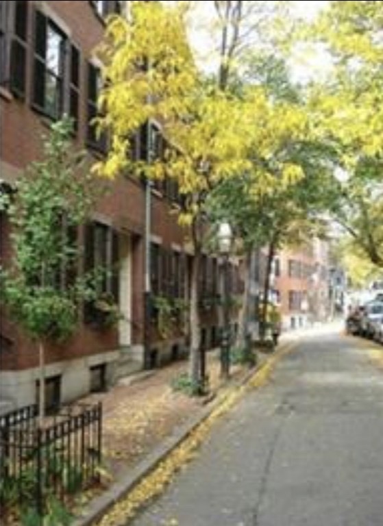 19 W Cedar St unit 5, Boston, MA 02108 - photo 1