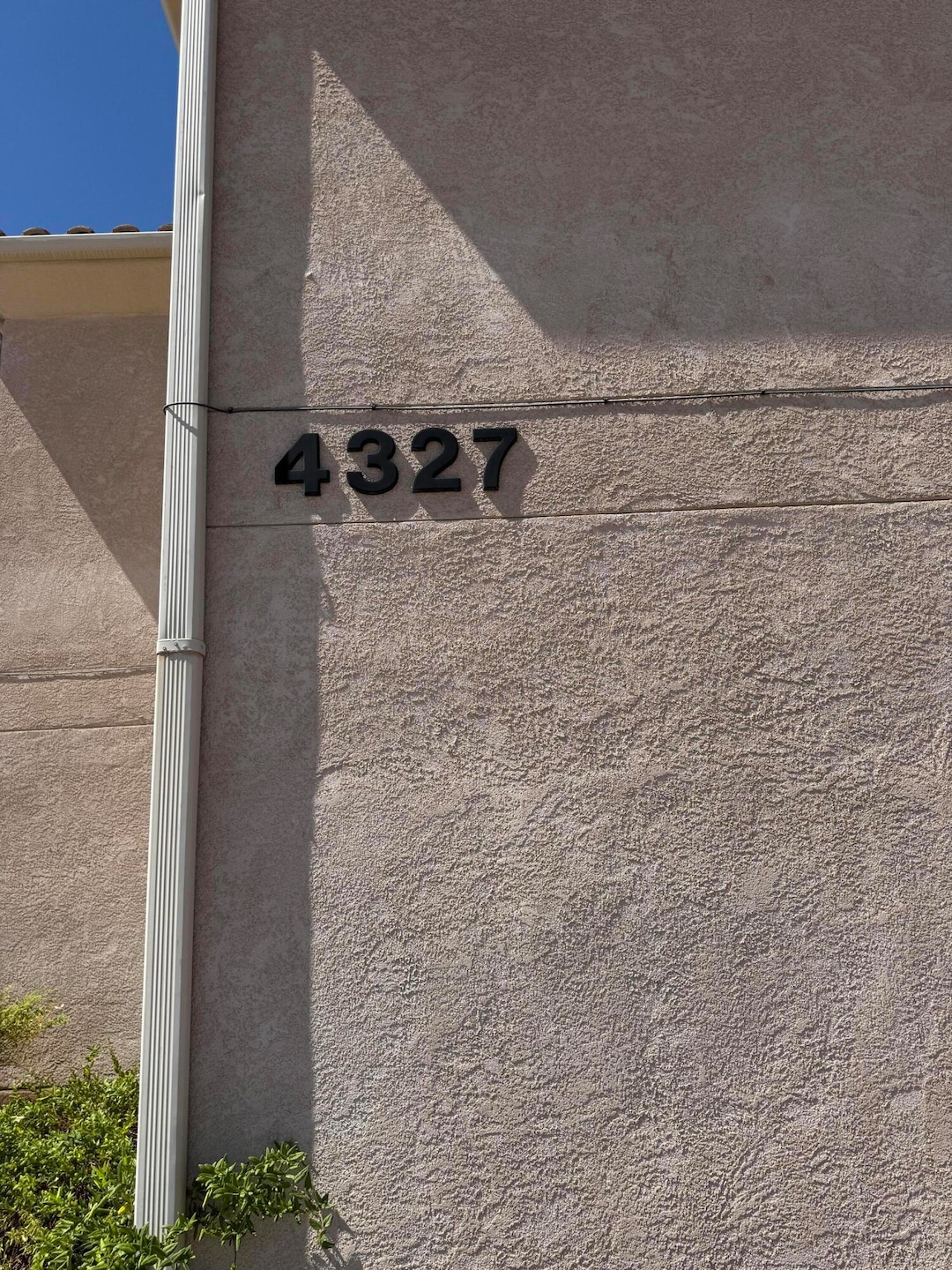 For Rent $1,300/month