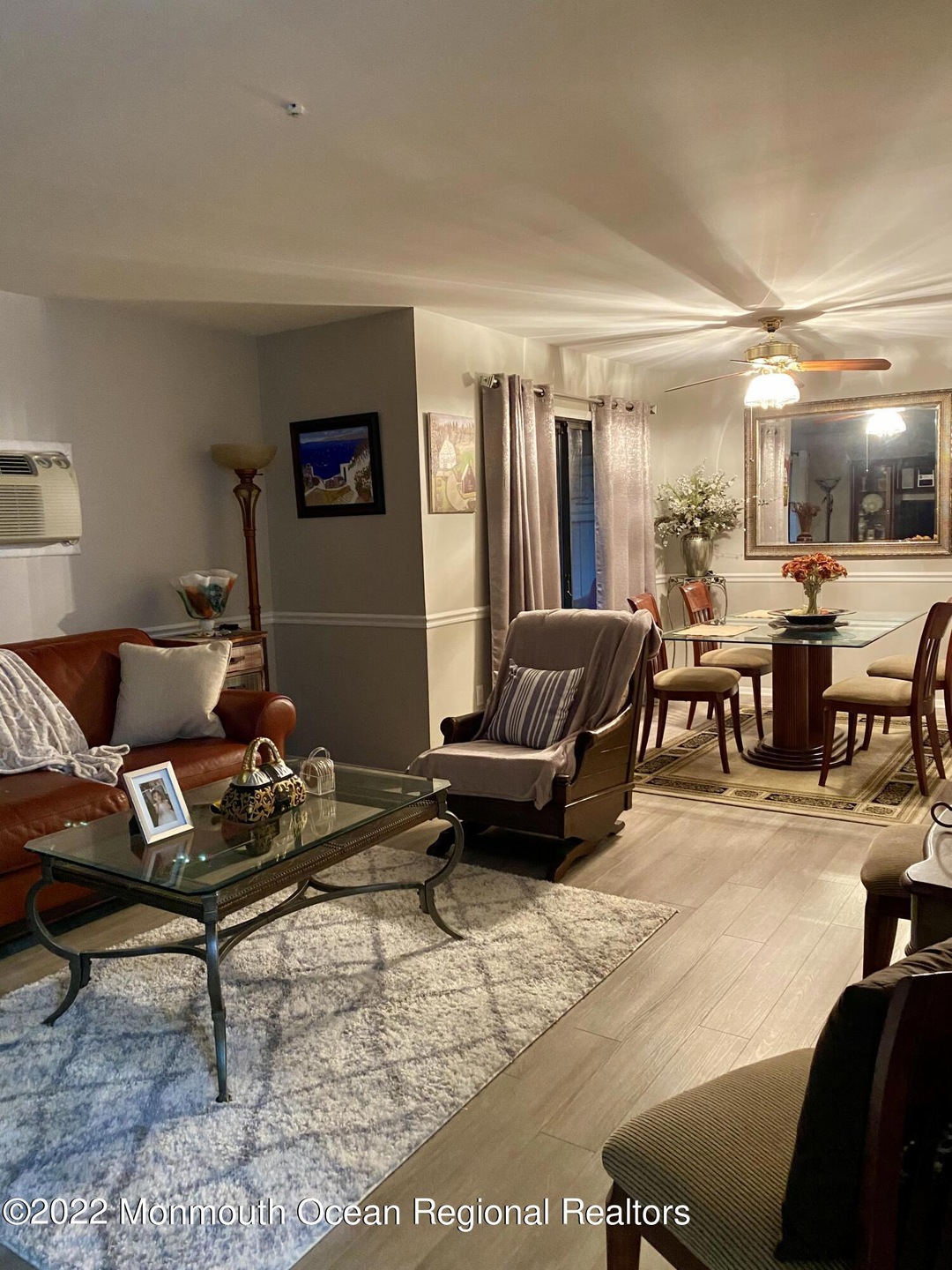 24D6AFCB-409C-47E2-8EF7-4A399FDA400C_1_2