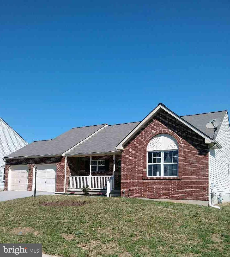 1330 Goldeneye Dr, New Castle, DE 19720 - photo 1