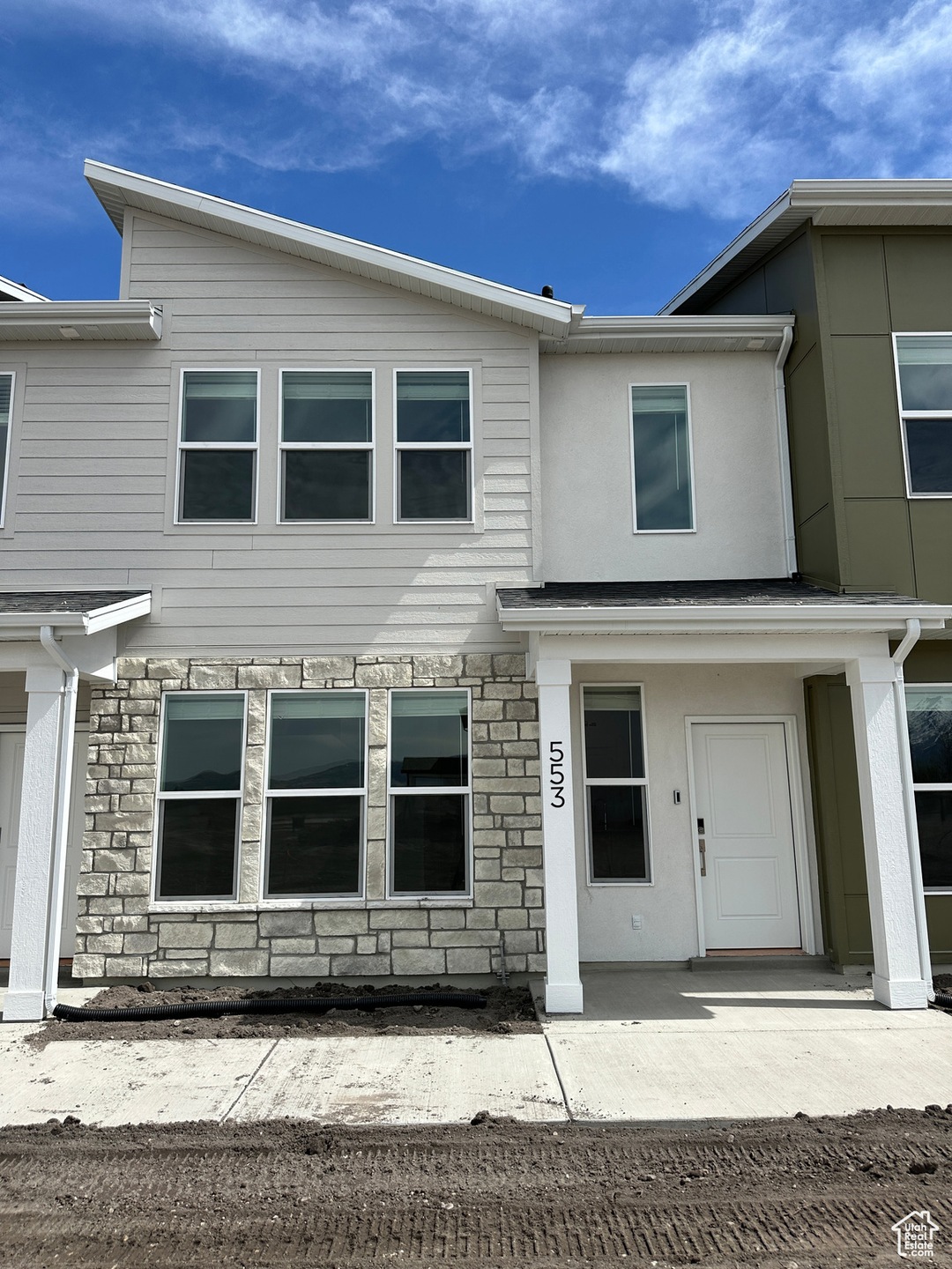 Pending $339,990 • Co-Listing Agent