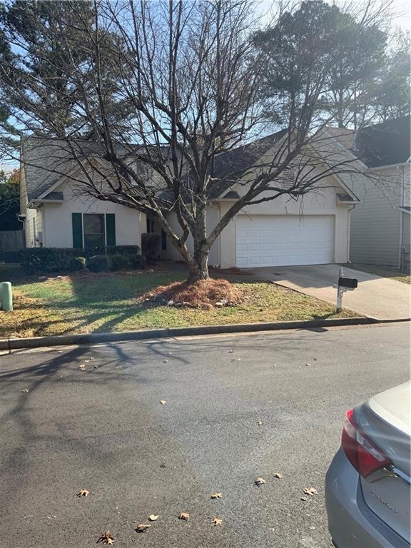 View of front of house featuring a garage