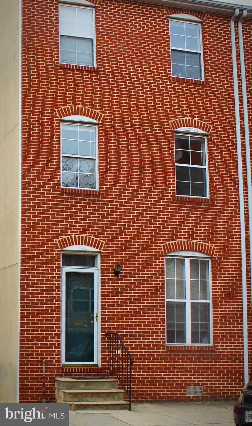 129 W Hamburg St, Baltimore, MD 21230 - photo 1