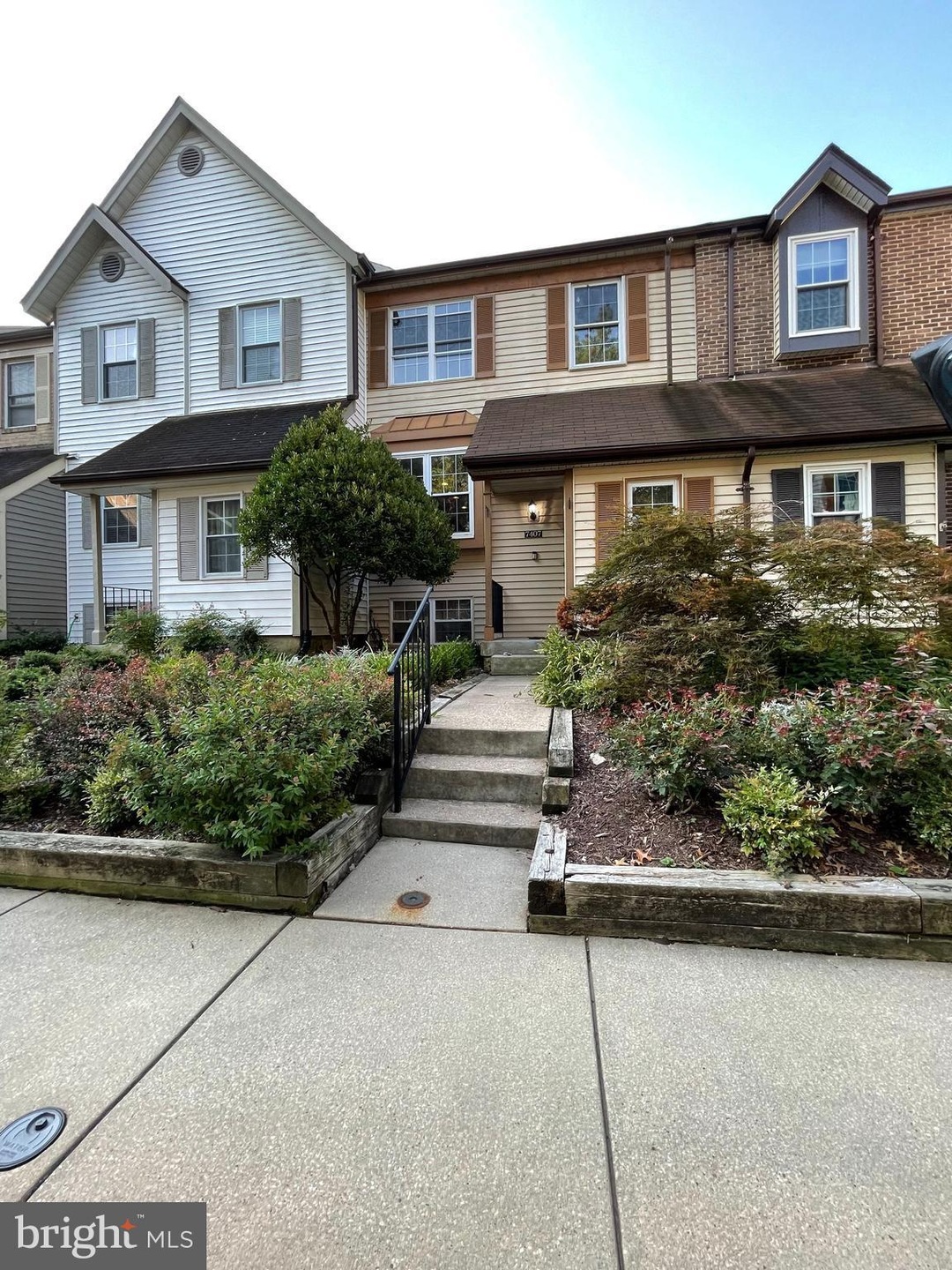 7407 Swan Point Way, Columbia, MD 21045 - photo 1