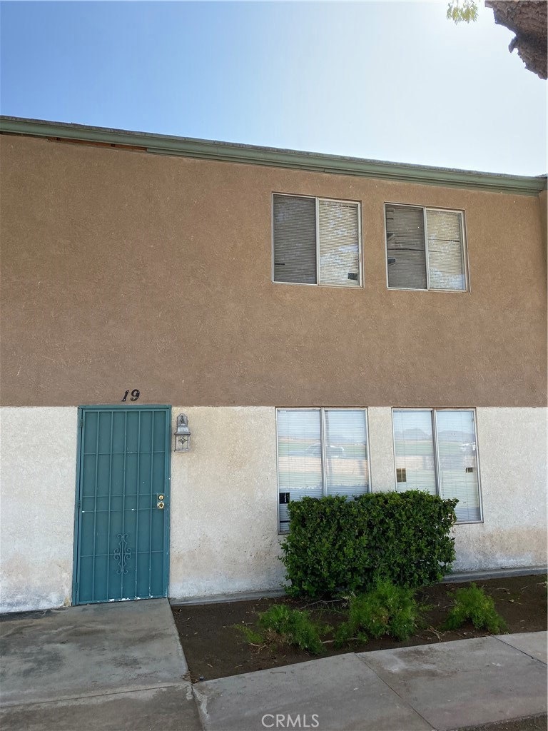 1040 N Lovekin Blvd unit 19, Blythe, CA 92225 - photo 1