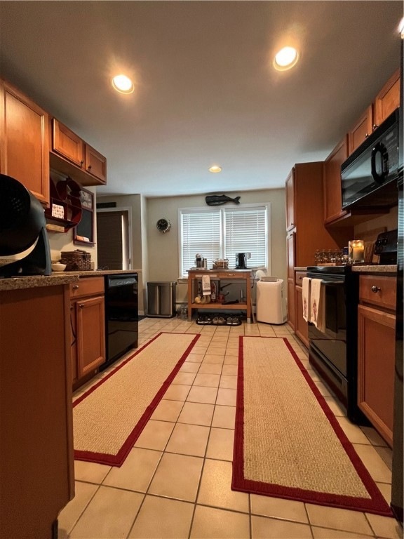 2 Gibbs Ave unit B, Newport, RI 02840 - photo 1