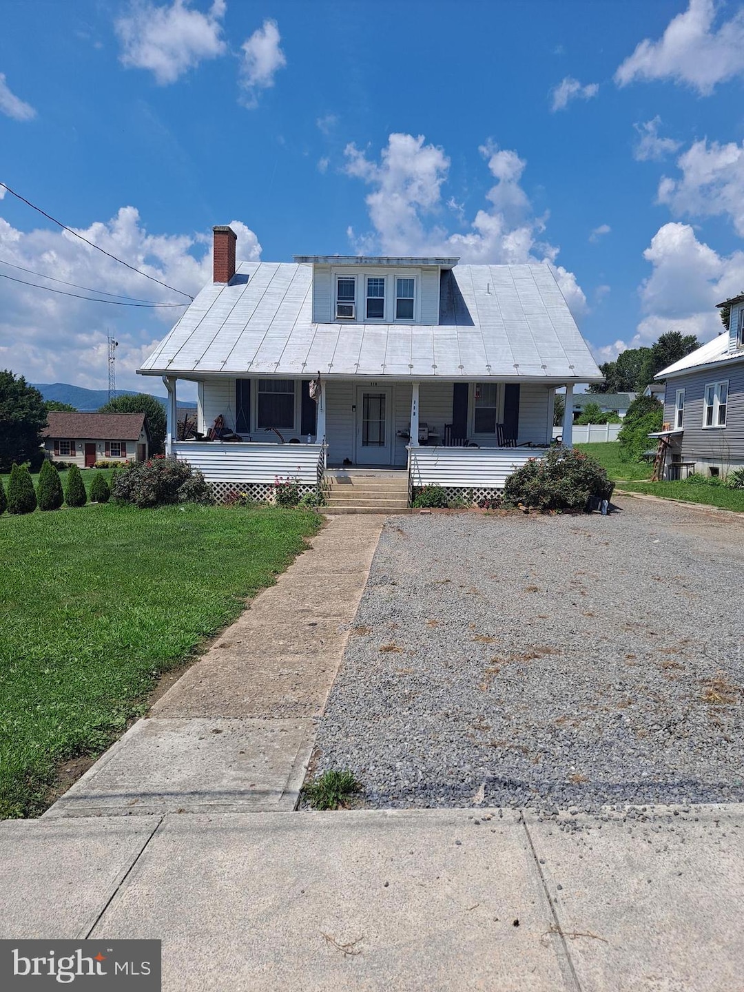 For Sale $235,000 • Co-Listing Agent