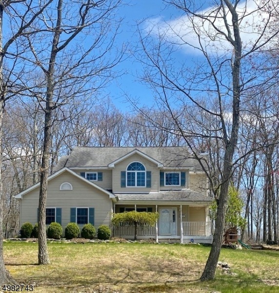 2450 Horseshoe Dr, East Stroudsburg, PA 18301 - photo 1