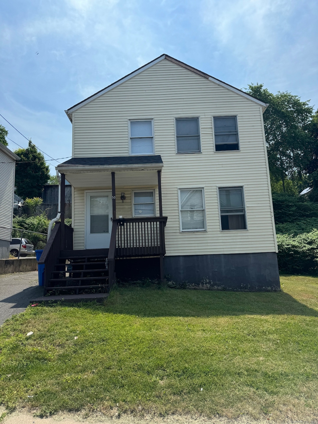 48 Vine St, Waterbury, CT 06704 - photo 1