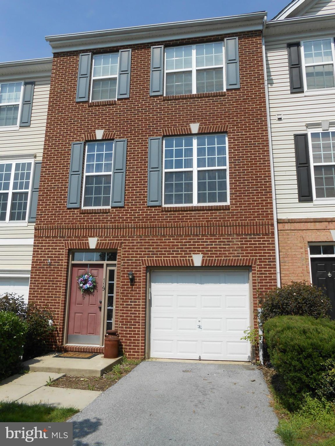 119 Swearingen Way unit 100, Shepherdstown, WV 25443 - photo 1