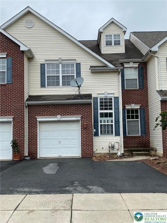 5269 Dartmouth Dr, MacUngie, PA 18062 - photo 1