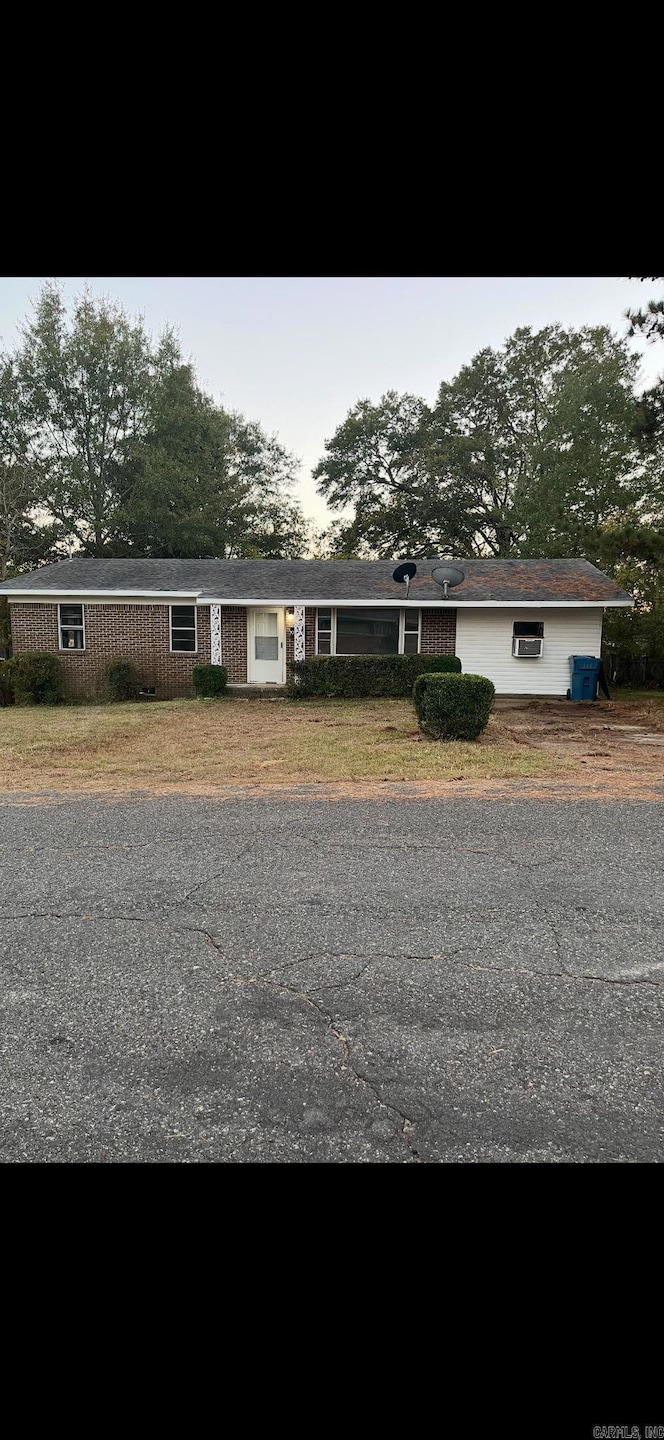 For Rent $1,250/month