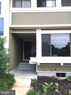 18479 Stone Hollow Dr, Germantown, MD 20874 - photo 1