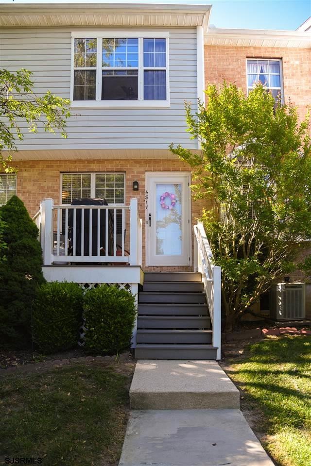 4817 Hawthorne Ln unit AA211, Mays Landing, NJ 08330 - photo 1