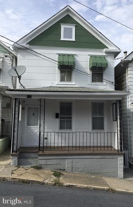 111 W B St, Brunswick, MD 21716 - photo 1