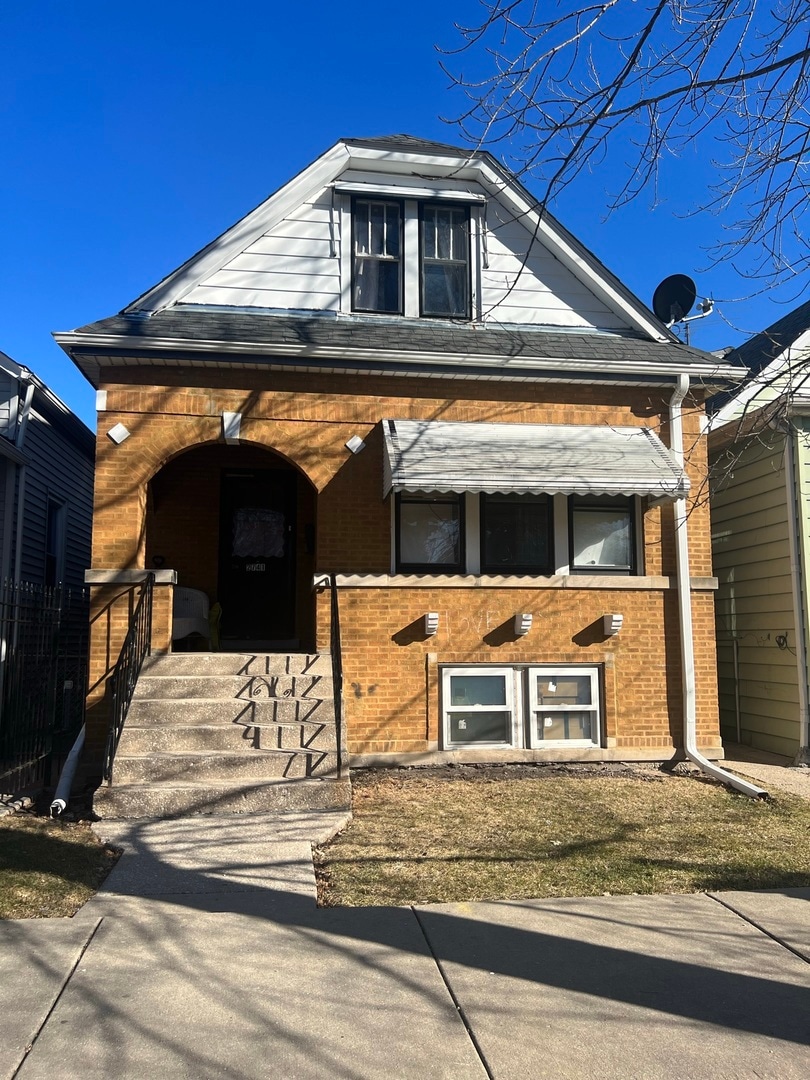 2741 N Mcvicker Ave, Chicago, IL 60639 | MLS# MRD11731616