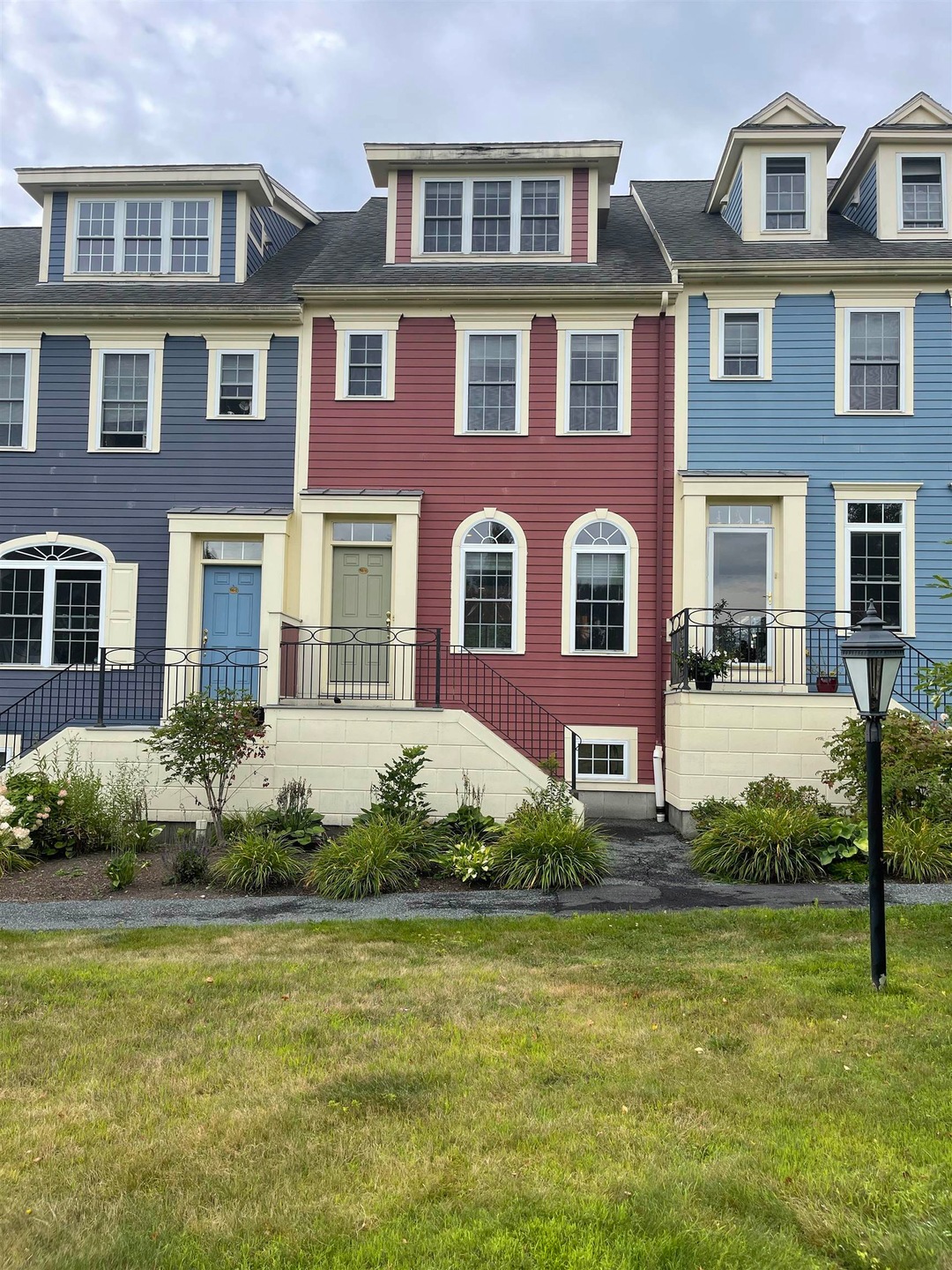 86 Barrister Dr unit H, White River Junction, VT 05001 - photo 1