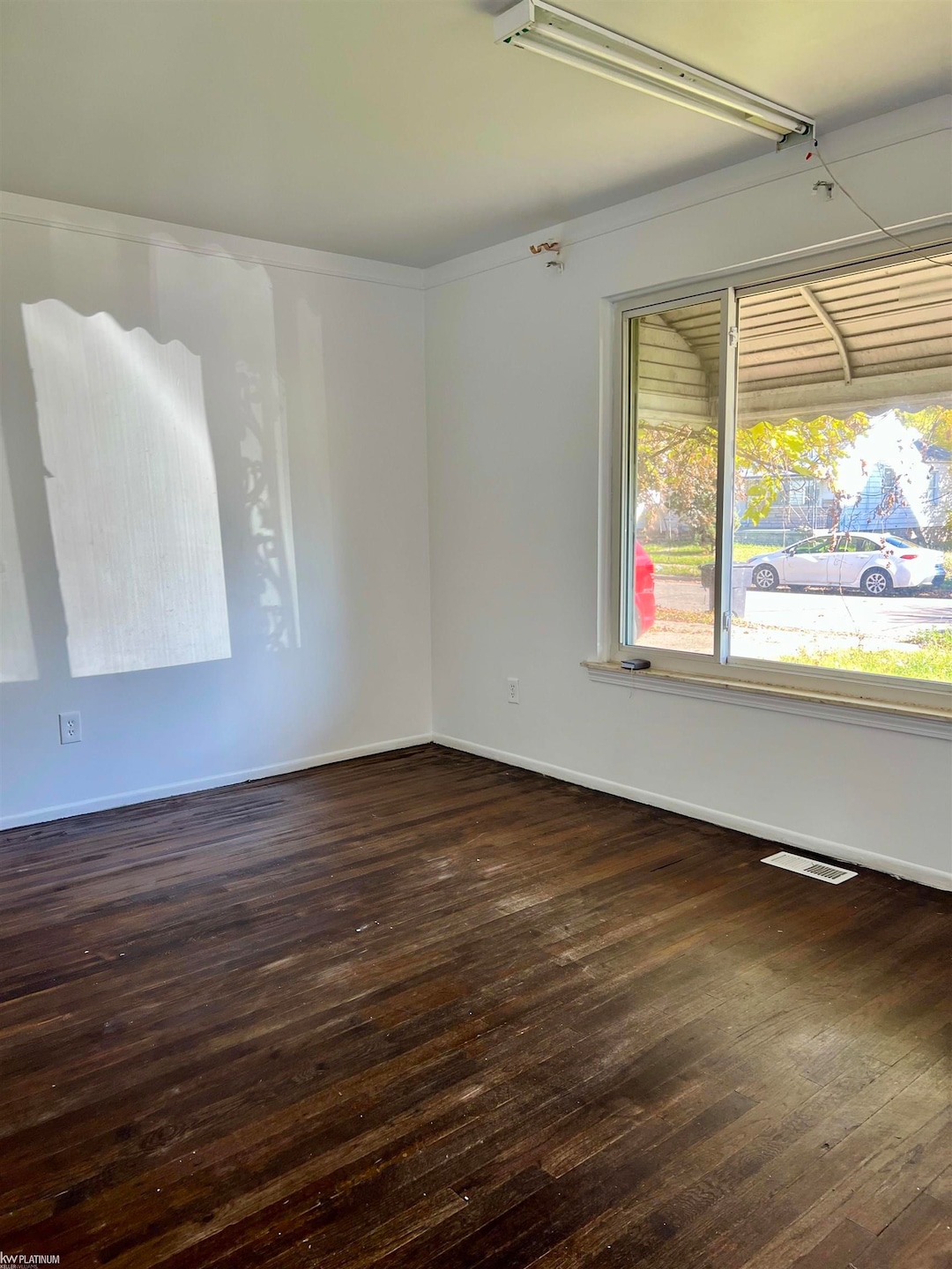 6235 Ashton Ave, Detroit, MI 48228 - photo 1