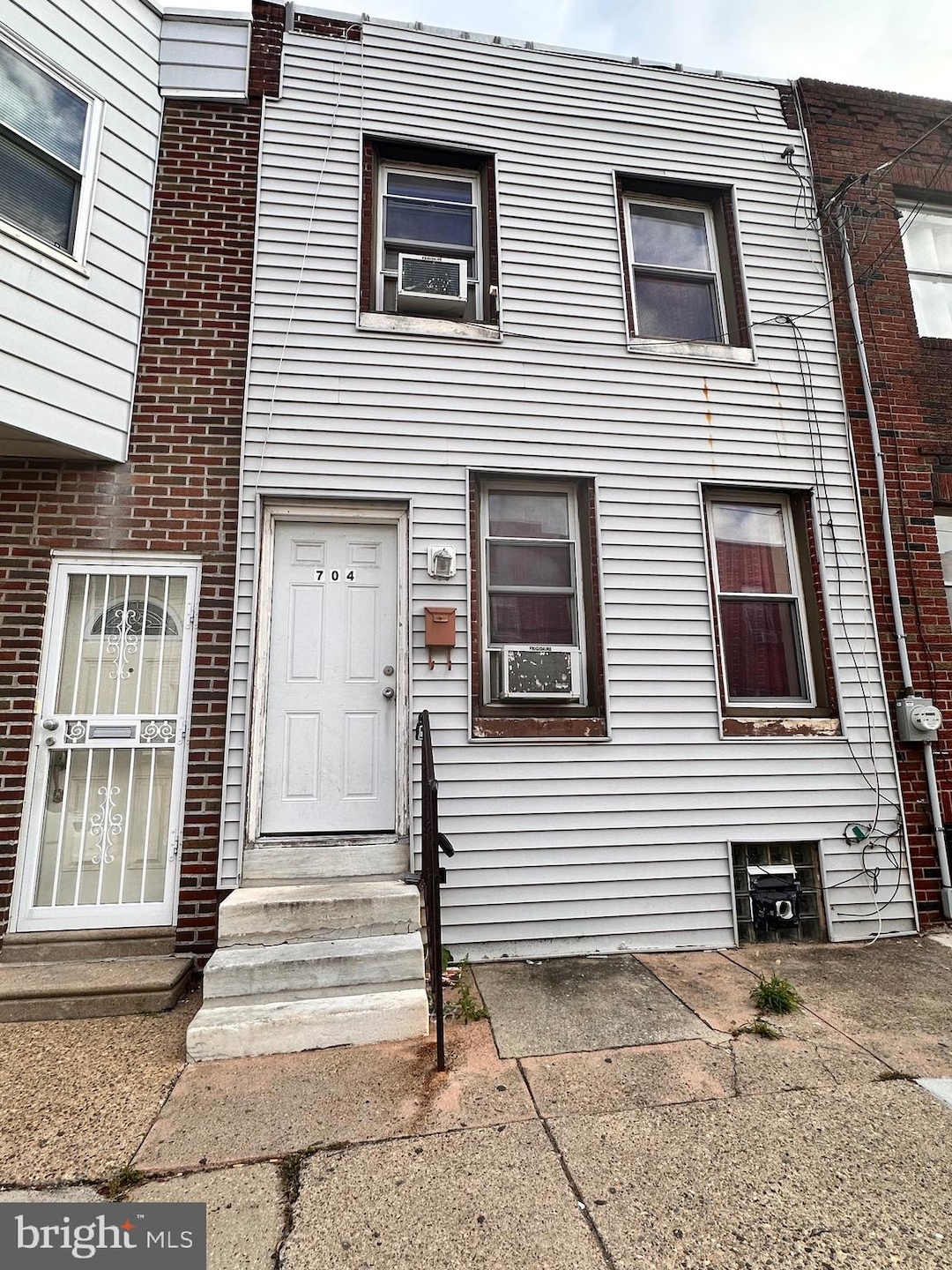 704 Mcclellan St, Philadelphia, PA 19148 - photo 1