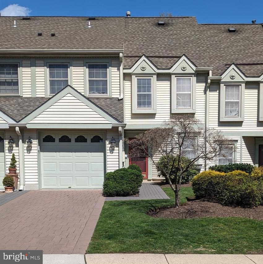 73 Fair Acres Ct, Princeton, NJ 08540 - photo 1