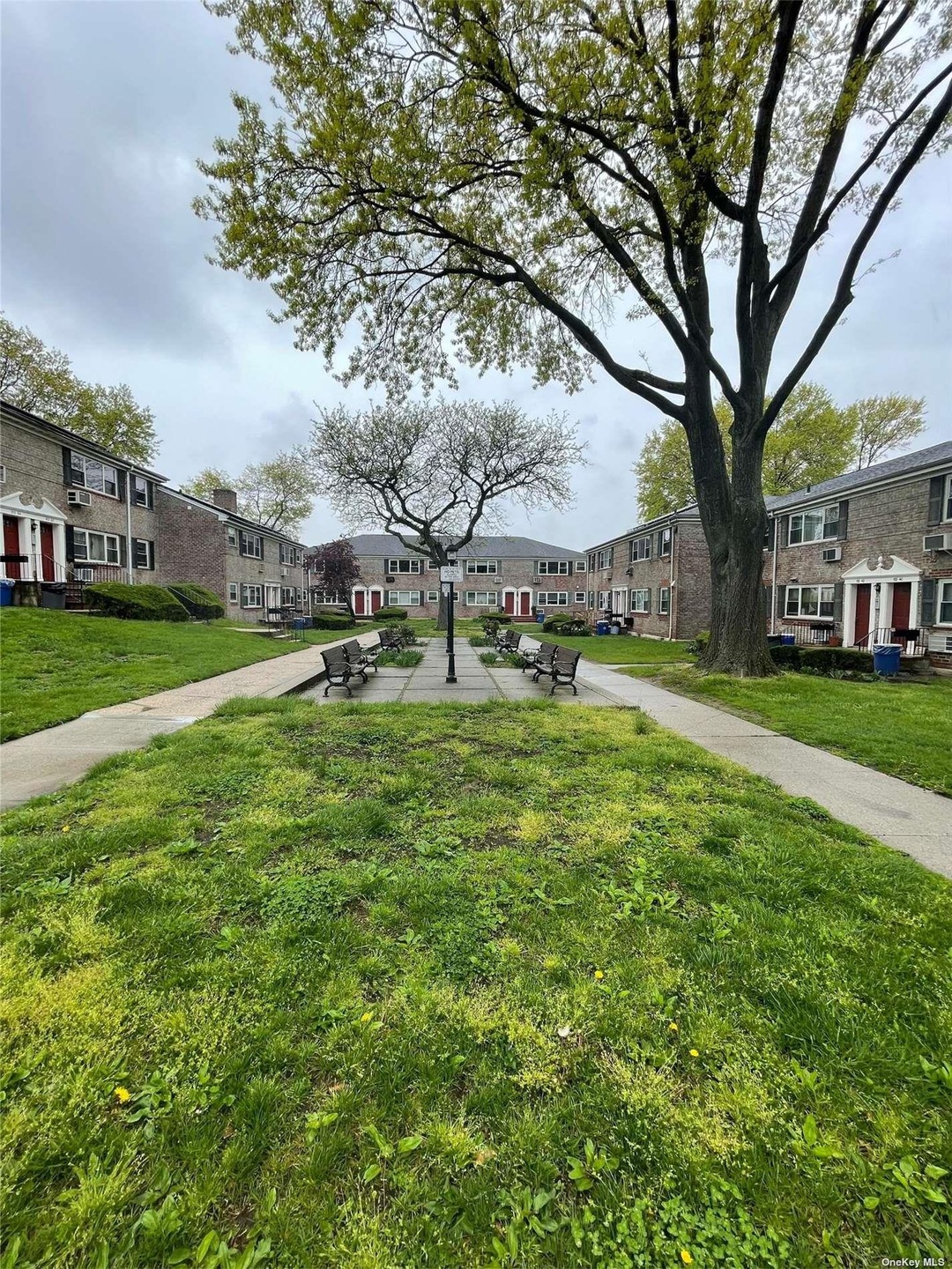 15260 Jewel Ave unit 110A, Flushing, NY 11367 - photo 1