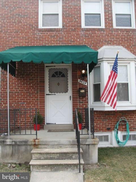 8429 Pleasant Plains Rd, Towson, MD 21286 - photo 1