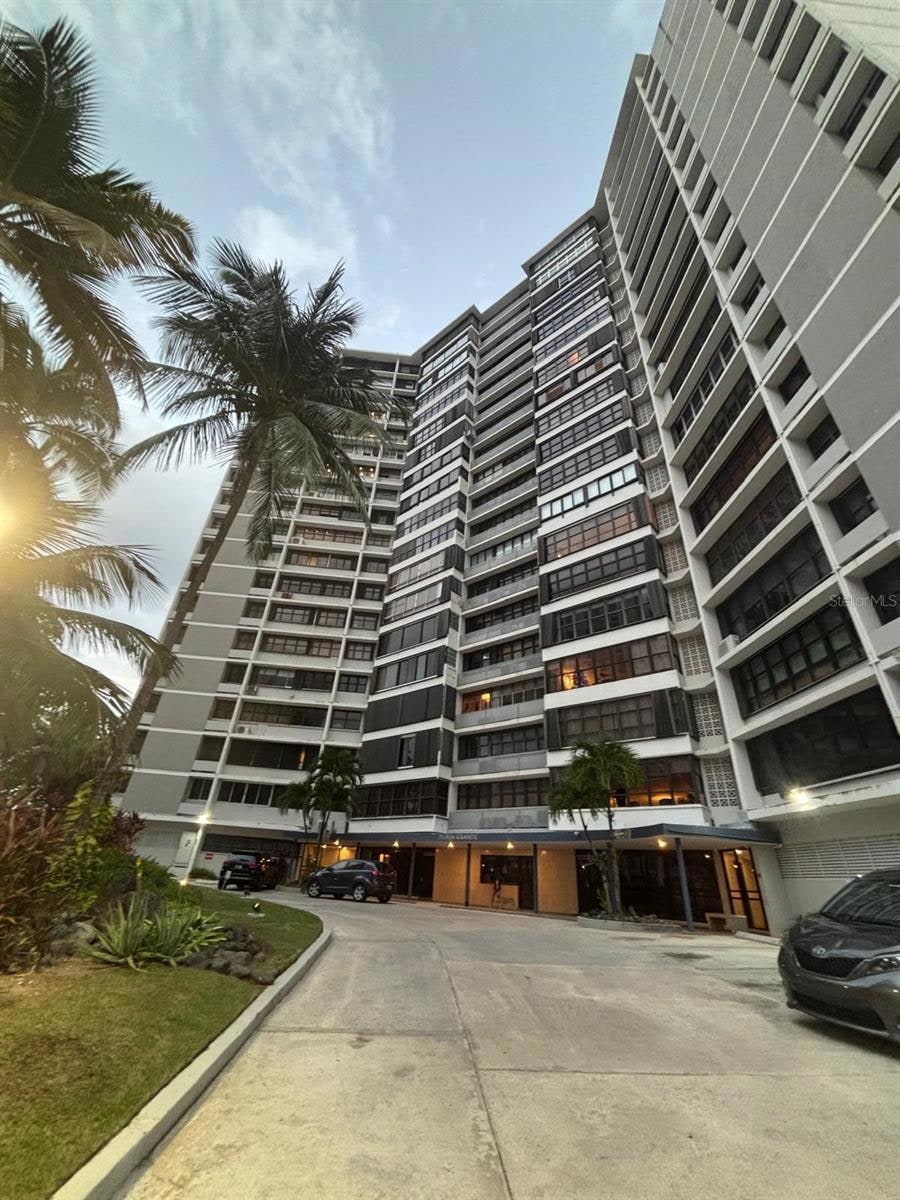 1 Taft St unit 16F, San Juan, PR 00911 - photo 1