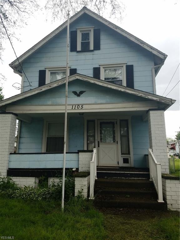 1105 Clarendon Ave SW, Canton, OH 44710 - photo 1