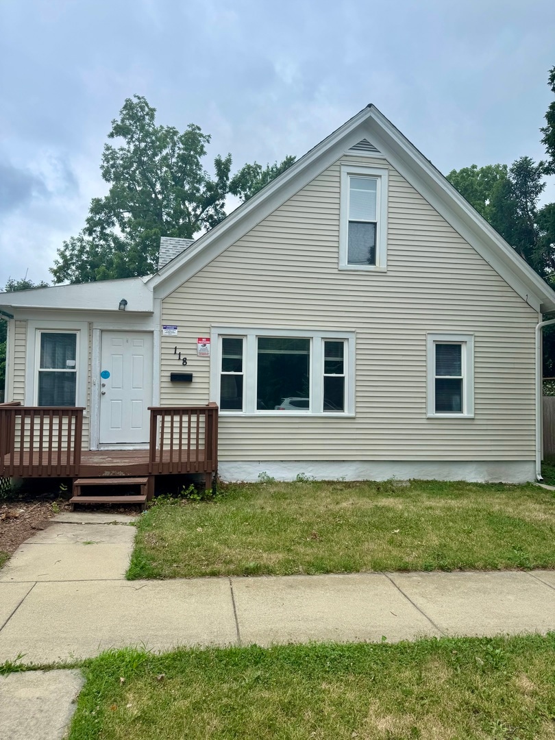 118 Wilcox Ave, Elgin, IL 60123 - photo 1