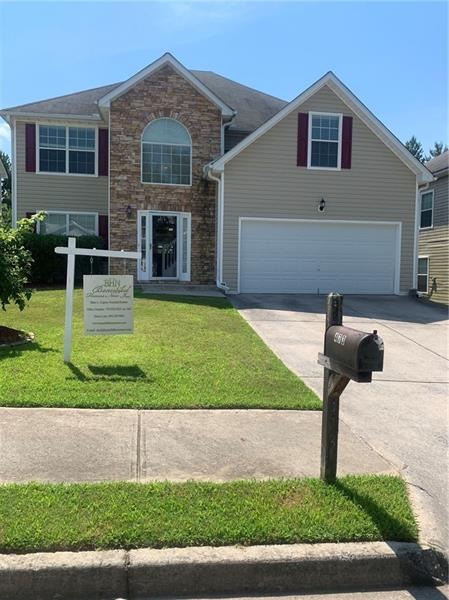 Beautiful Four Bedroom Homes/ Notice The Freshly P
