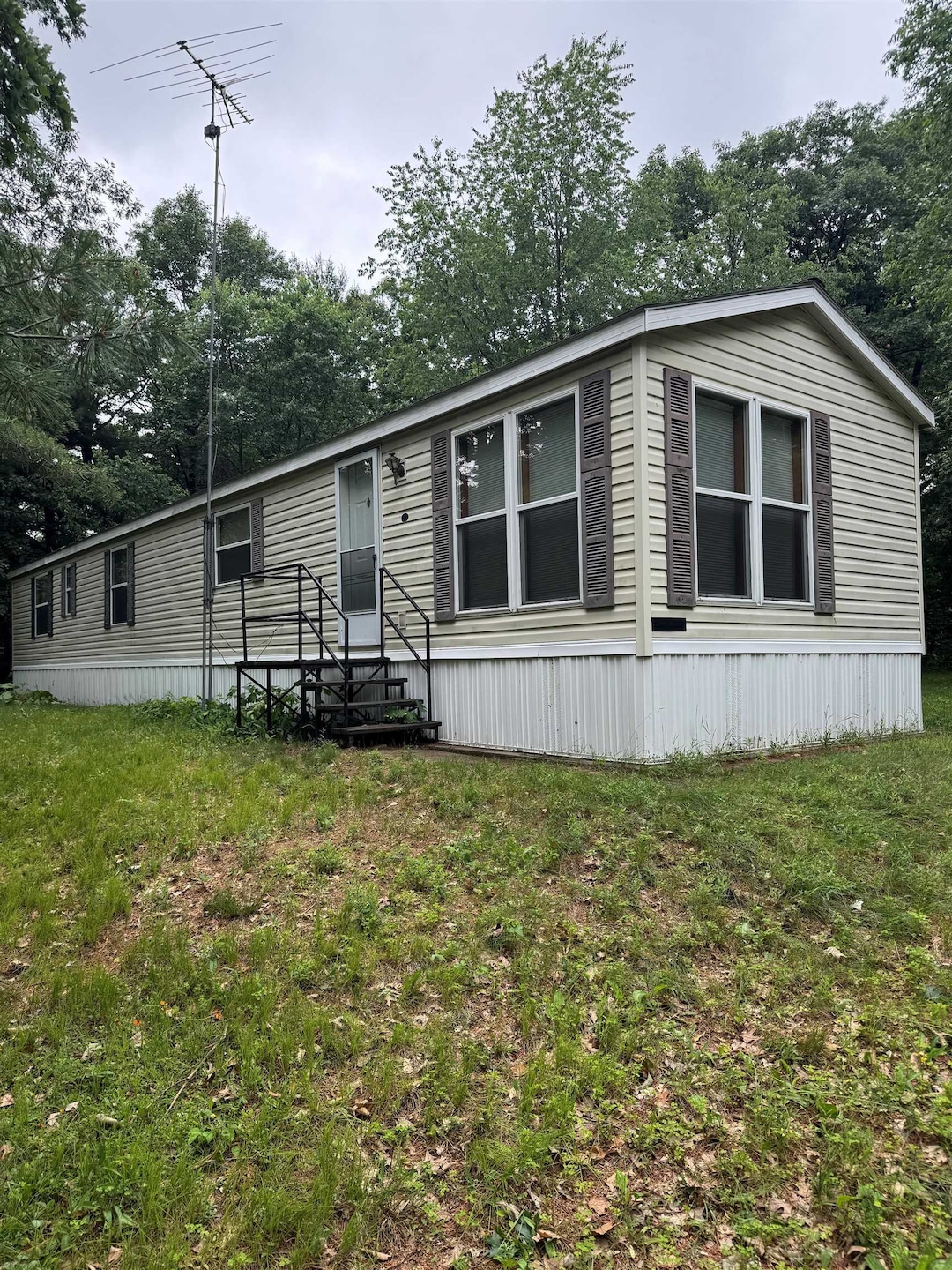 Under Contract $159,900 • Co-Listing Agent