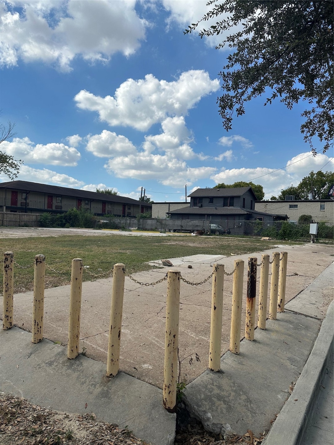 4212 Lyons Ave, Houston, TX 77020 - photo 1