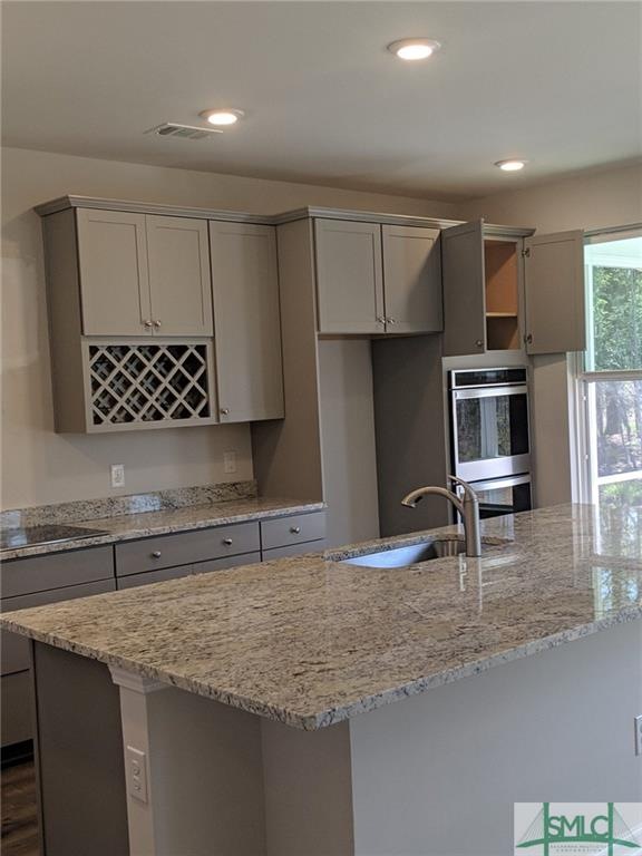 Beautiful Deluxe Kitchen