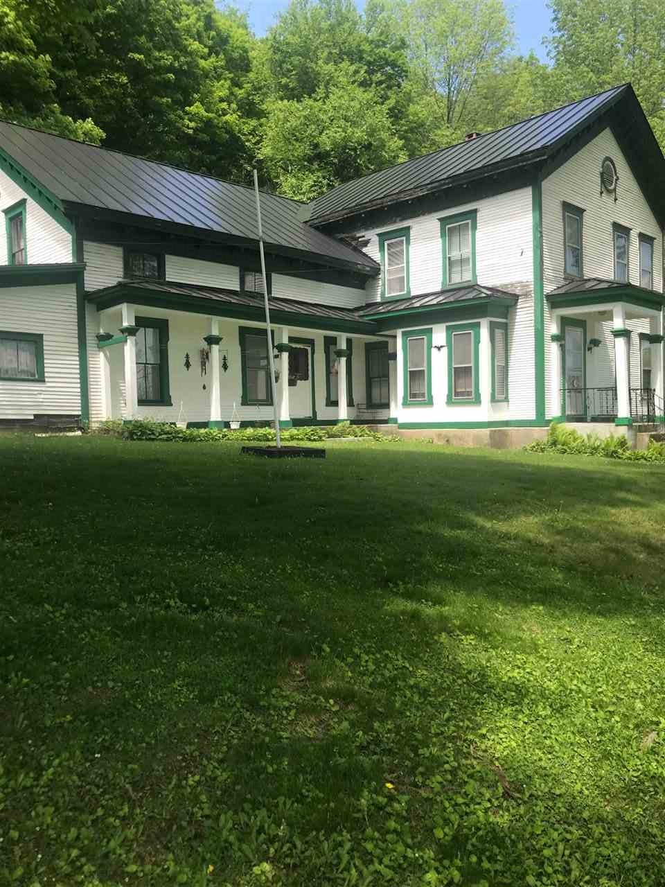 1527 West St, Proctor, VT 05765 - photo 1